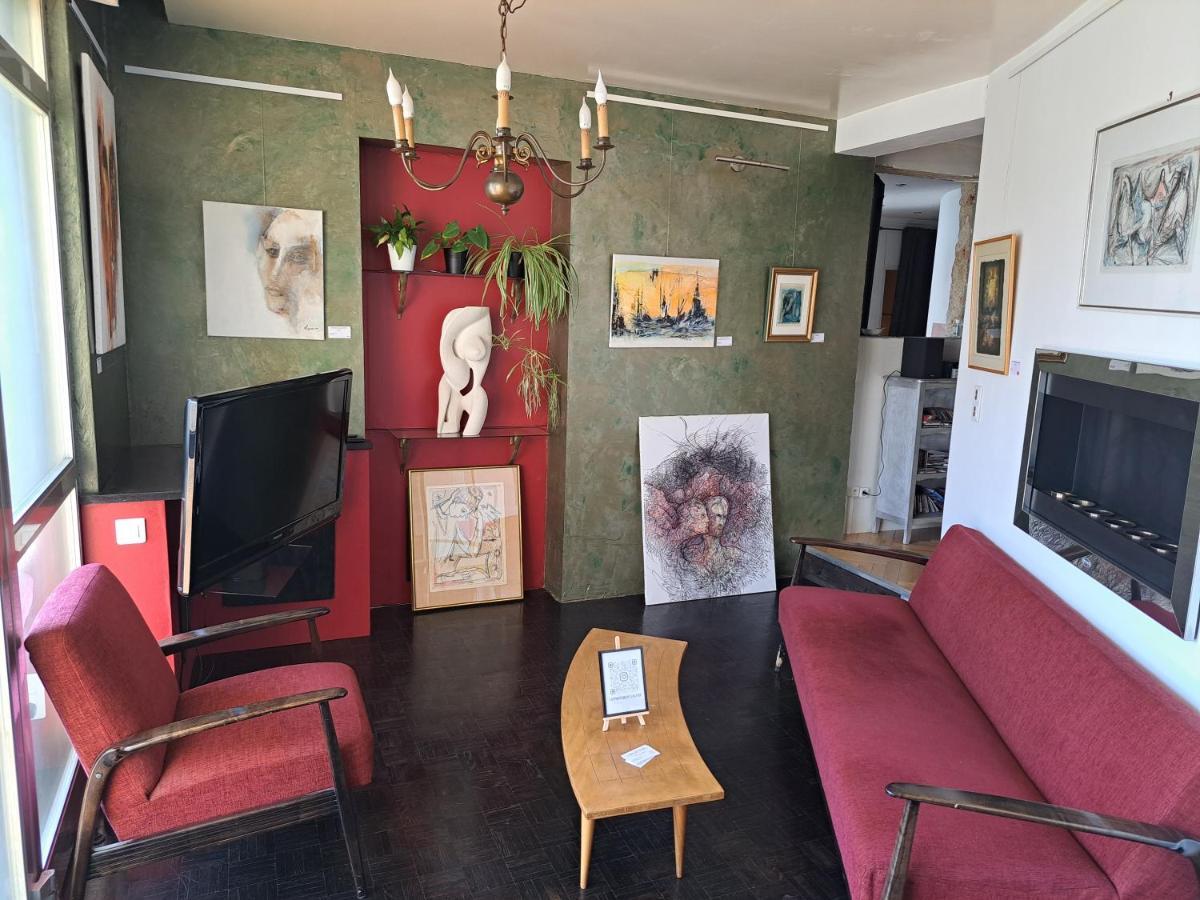 L'Appartement - Chambre Avec Salle De Bains Et Wc Dans Une Galerie D'Art Монбельяр Екстер'єр фото